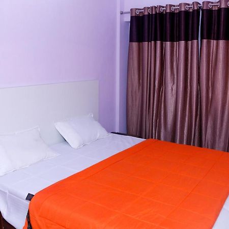 Shree Prabhu Prem Dham, Chhatikara, Vrindāvan Zewnętrze zdjęcie