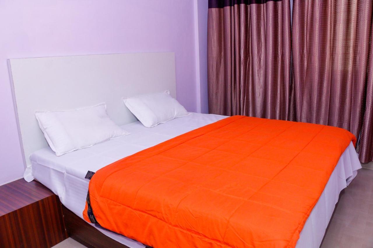 Shree Prabhu Prem Dham, Chhatikara, Vrindāvan Zewnętrze zdjęcie